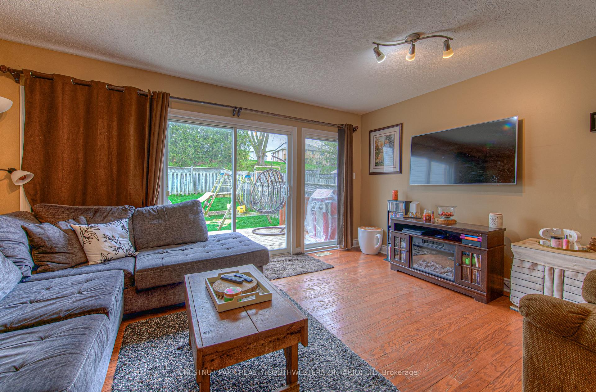 Photo 17 of 345 Keewatin Avenue, Kitchener — HOMEH