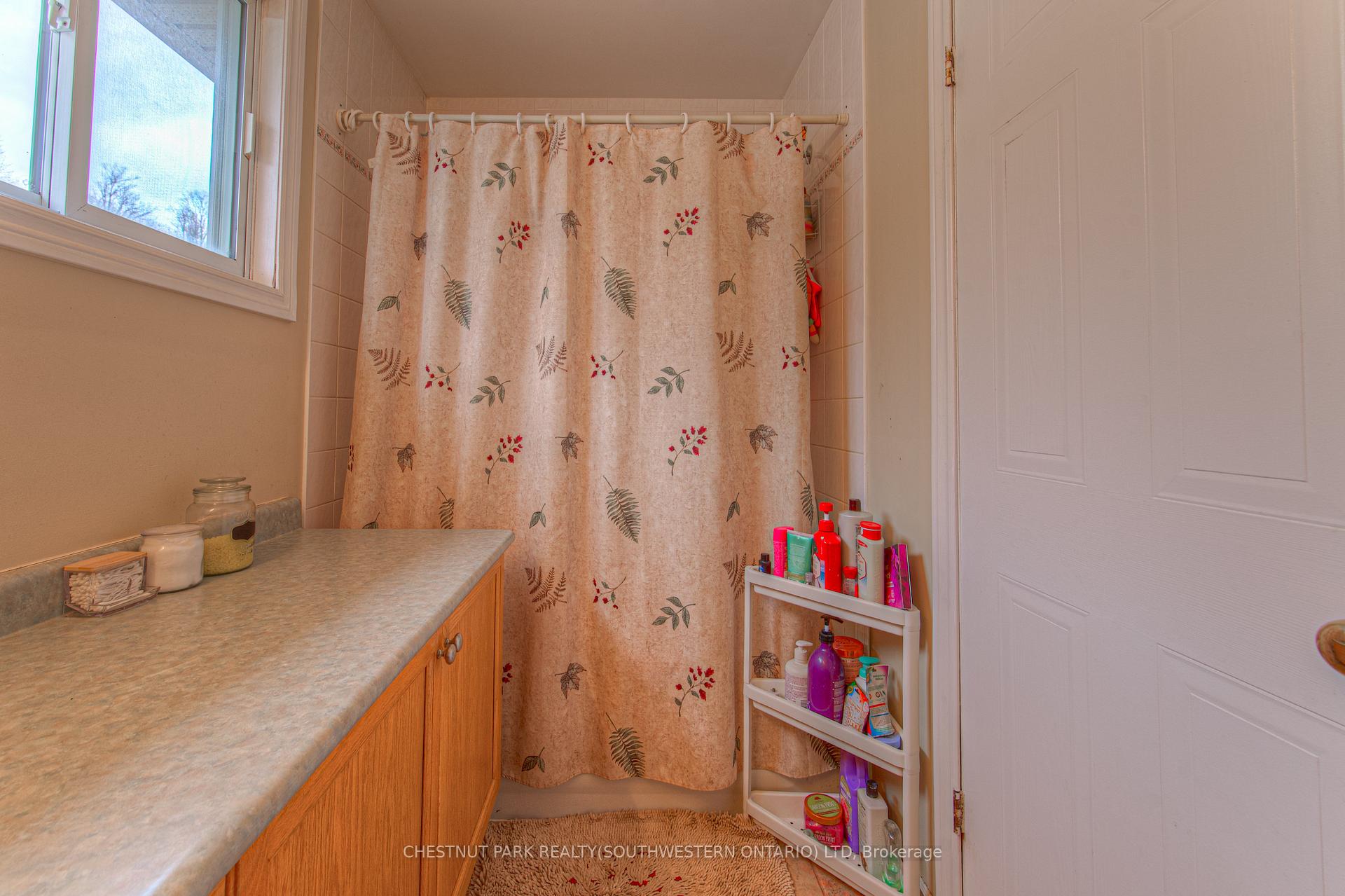 Photo 24 of 345 Keewatin Avenue, Kitchener — HOMEH