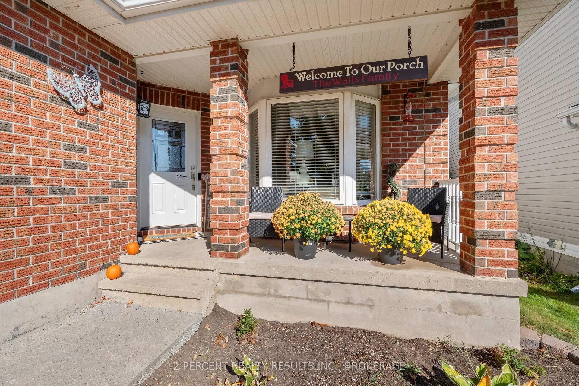 Photo 3 of 1405 Fisher Crescent, Kingston, City Southwest — HOMEH