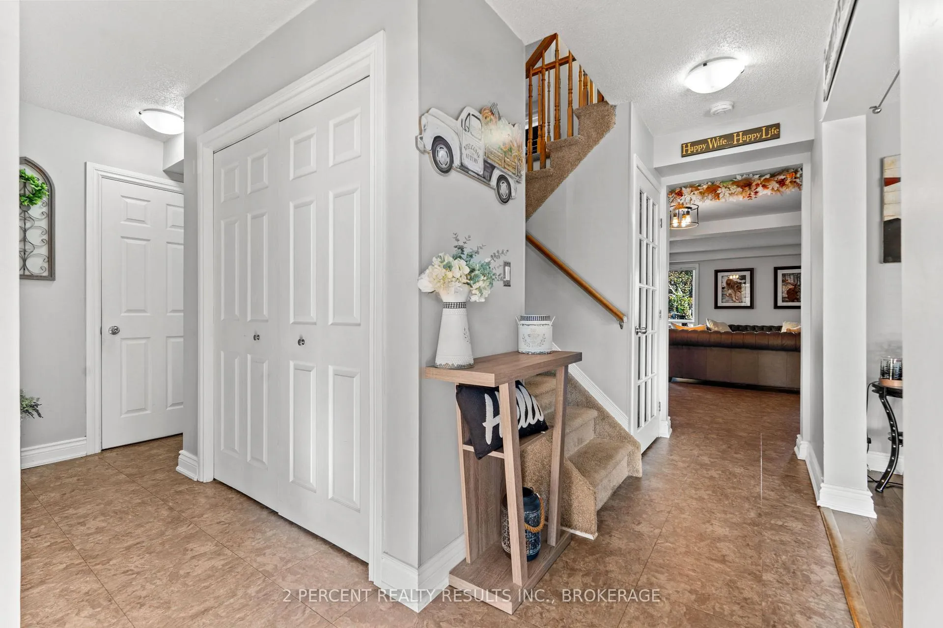Photo 5 of 1405 Fisher Crescent, Kingston, City Southwest — HOMEH