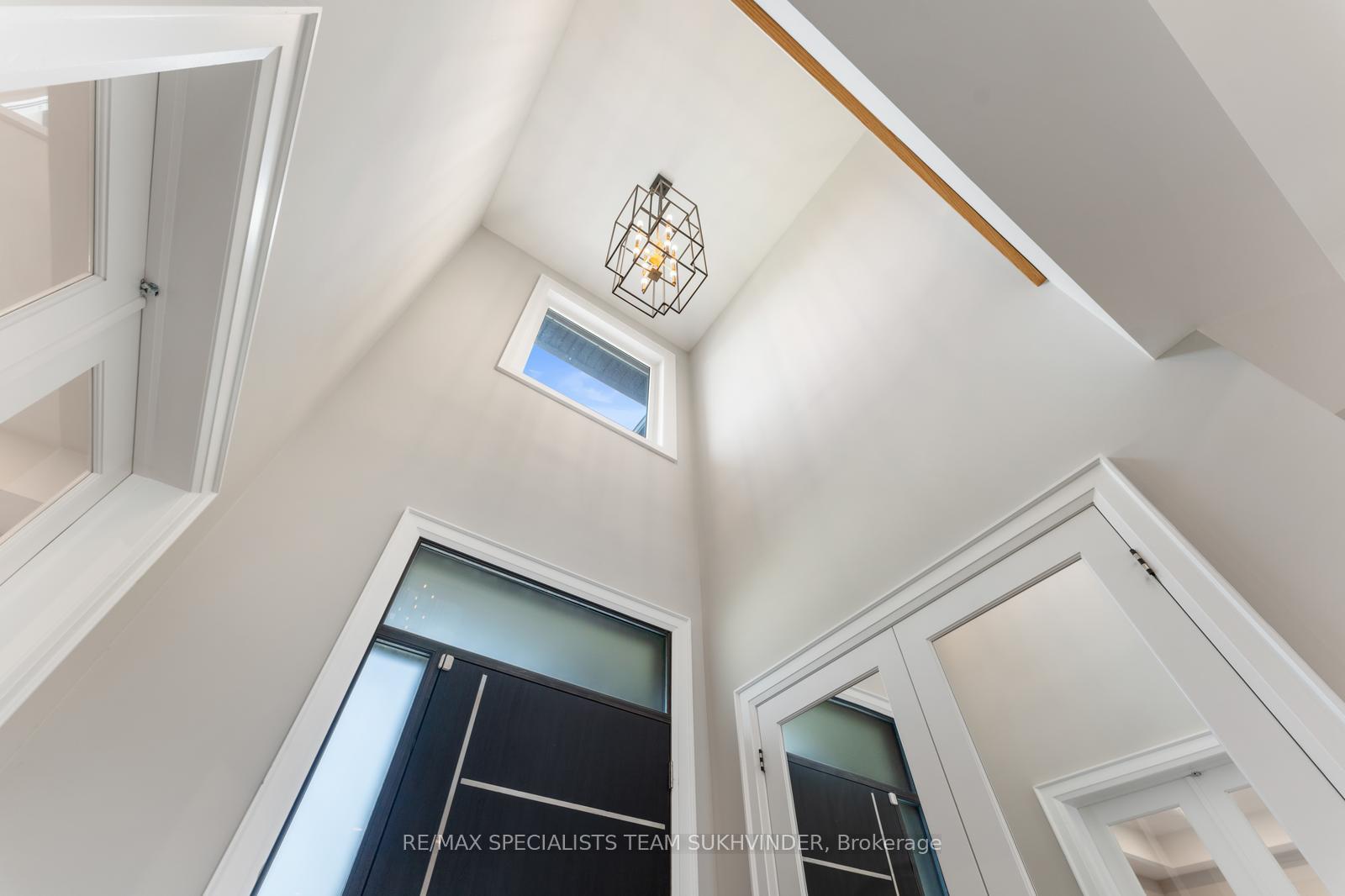 Photo 5 of 108 Meadowbrook Drive, Milton, Old Milton — HOMEH