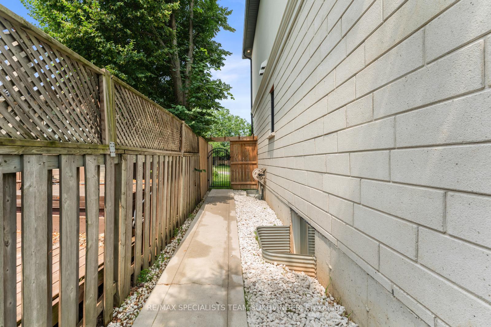 Photo 43 of 108 Meadowbrook Drive, Milton, Old Milton — HOMEH
