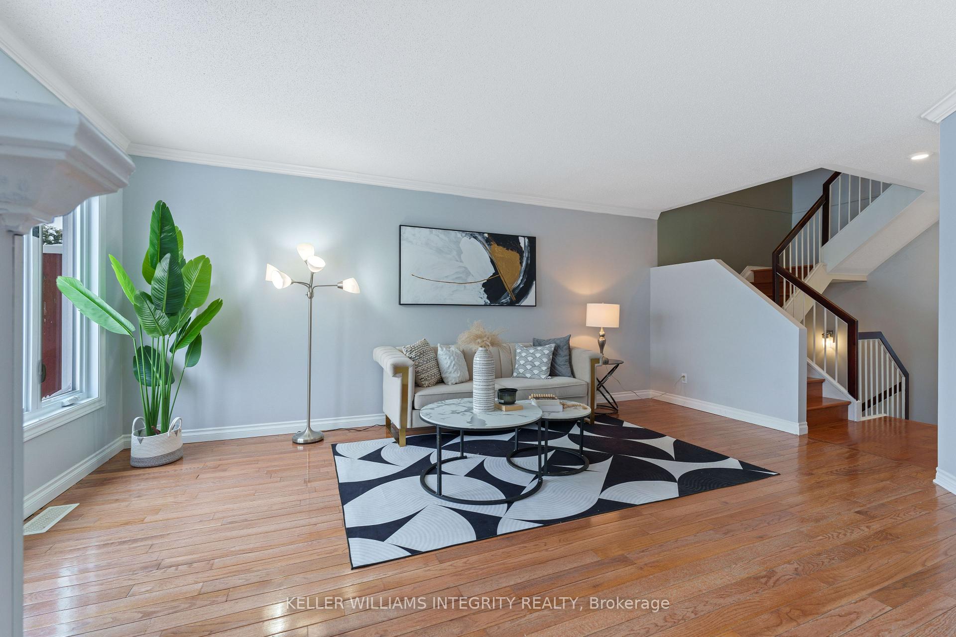 Photo 10 of 58 Sheppard's Glen Avenue, Ottawa, Kanata - Emerald Meadows/Trailwest — HOMEH
