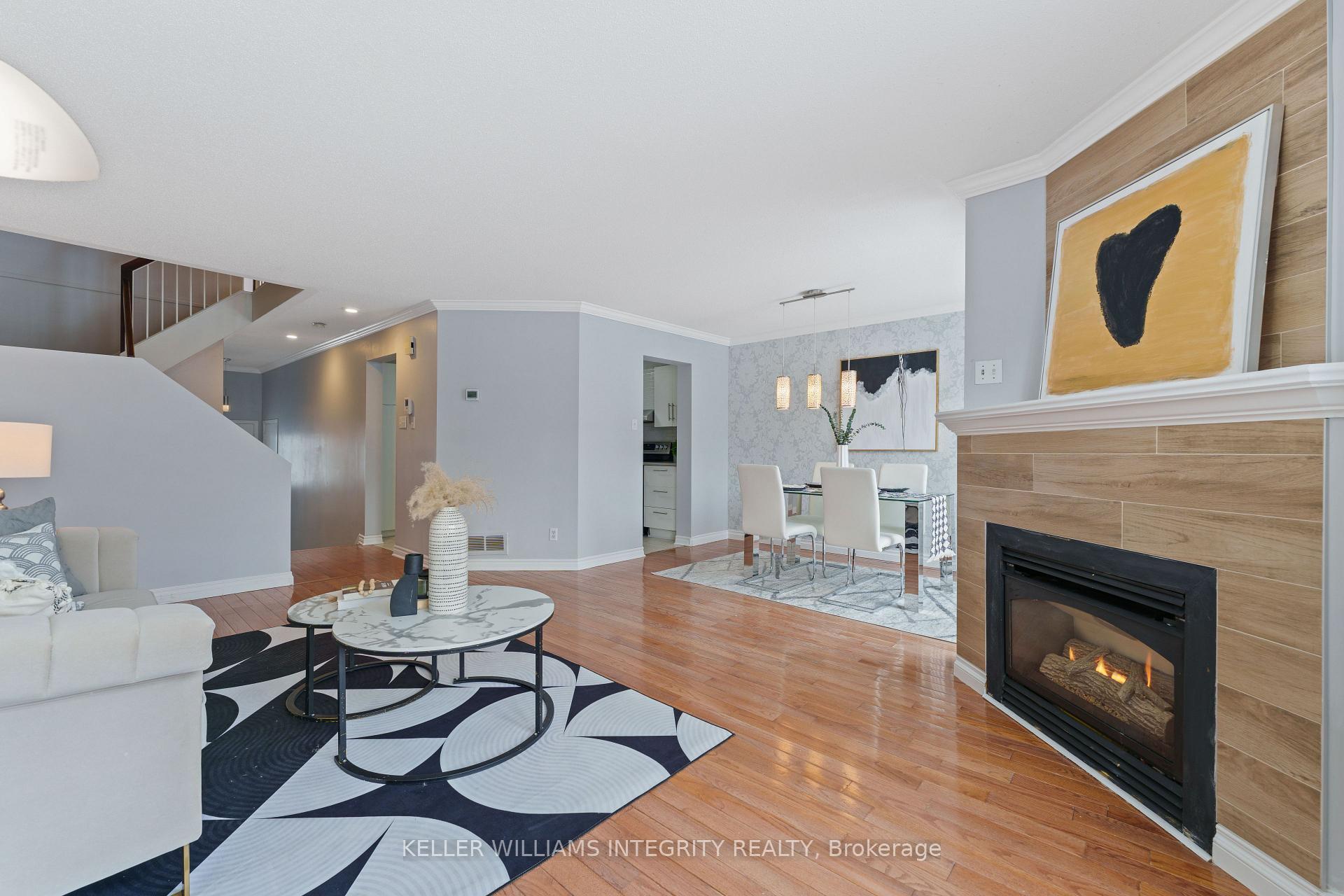 Photo 11 of 58 Sheppard's Glen Avenue, Ottawa, Kanata - Emerald Meadows/Trailwest — HOMEH