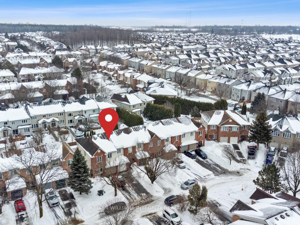 Photo 32 of 58 Sheppard's Glen Avenue, Ottawa, Kanata - Emerald Meadows/Trailwest — HOMEH