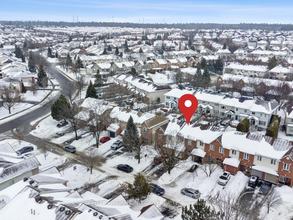 Photo 33 of 58 Sheppard's Glen Avenue, Ottawa, Kanata - Emerald Meadows/Trailwest — HOMEH