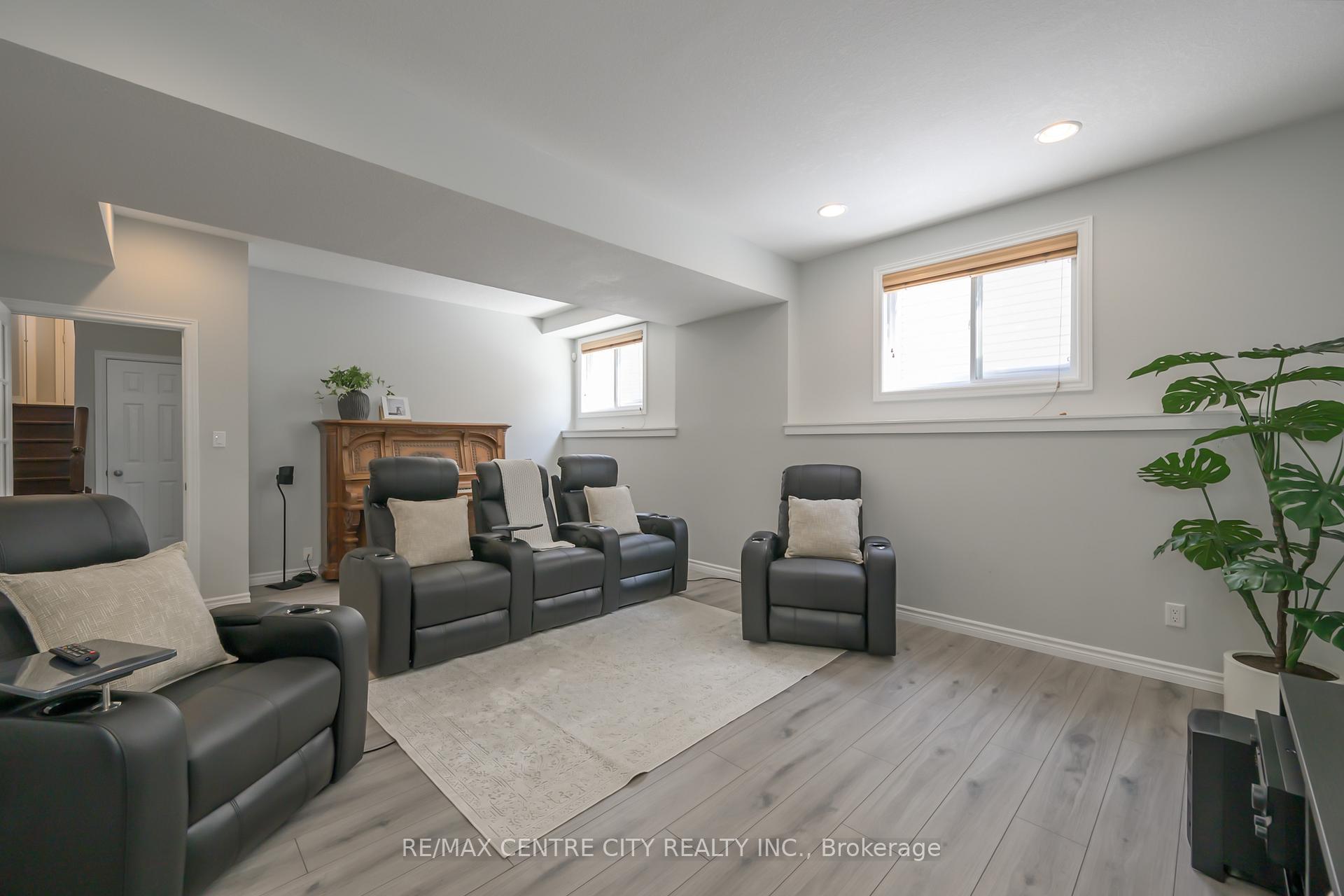 Photo 26 of 49 Stonefield Lane, Middlesex Centre, Ilderton — HOMEH