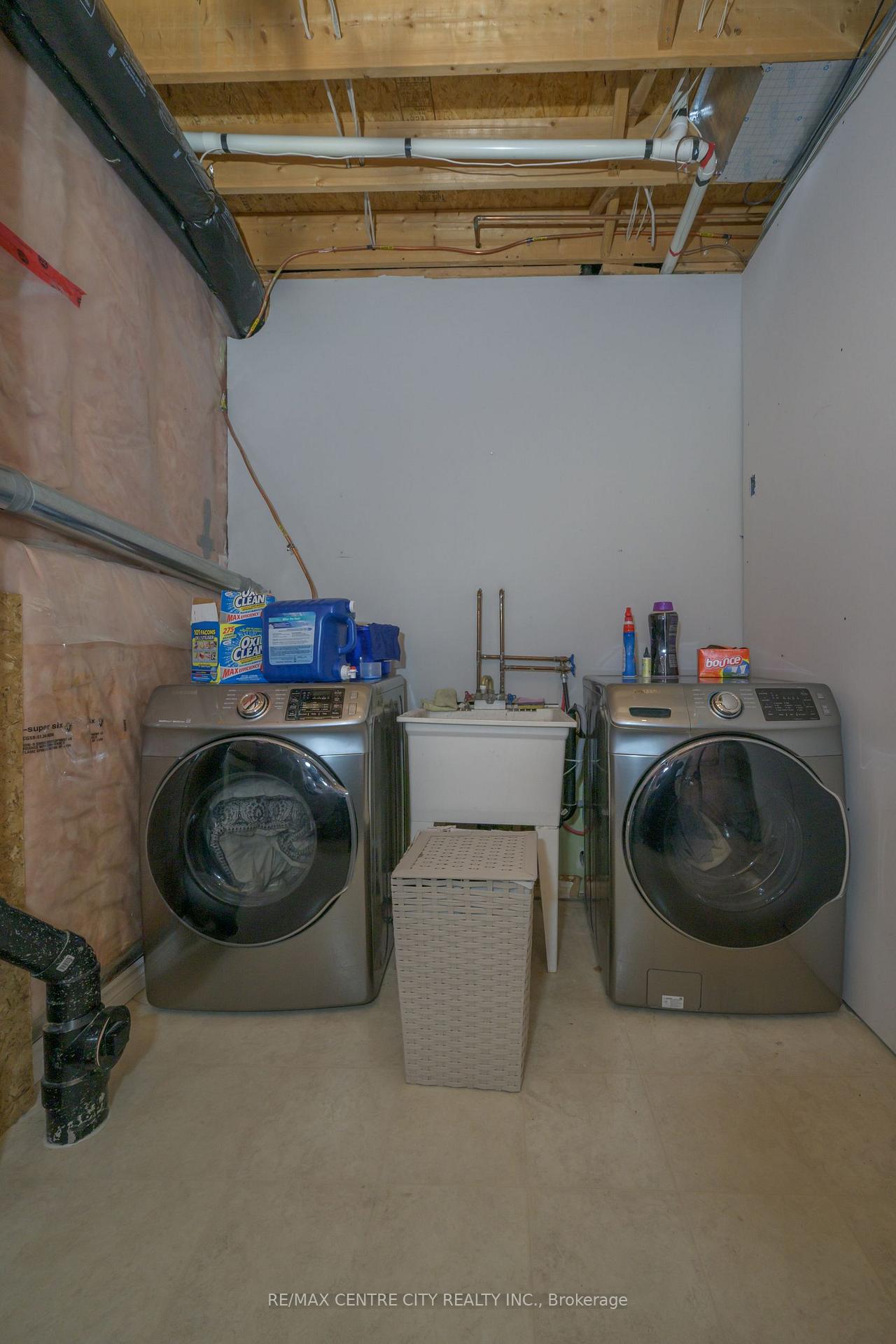 Photo 32 of 49 Stonefield Lane, Middlesex Centre, Ilderton — HOMEH