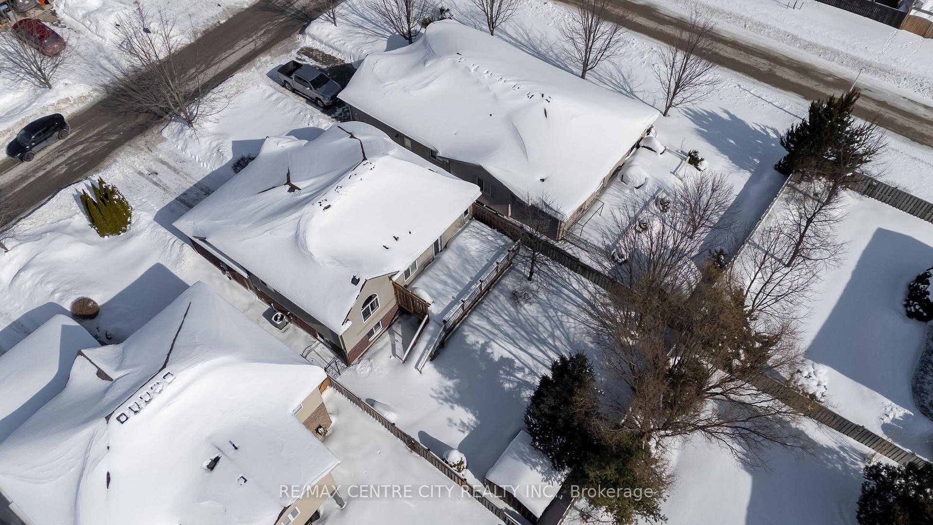 Photo 36 of 49 Stonefield Lane, Middlesex Centre, Ilderton — HOMEH