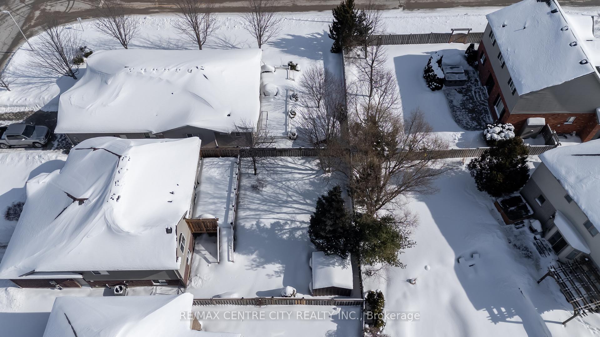 Photo 37 of 49 Stonefield Lane, Middlesex Centre, Ilderton — HOMEH