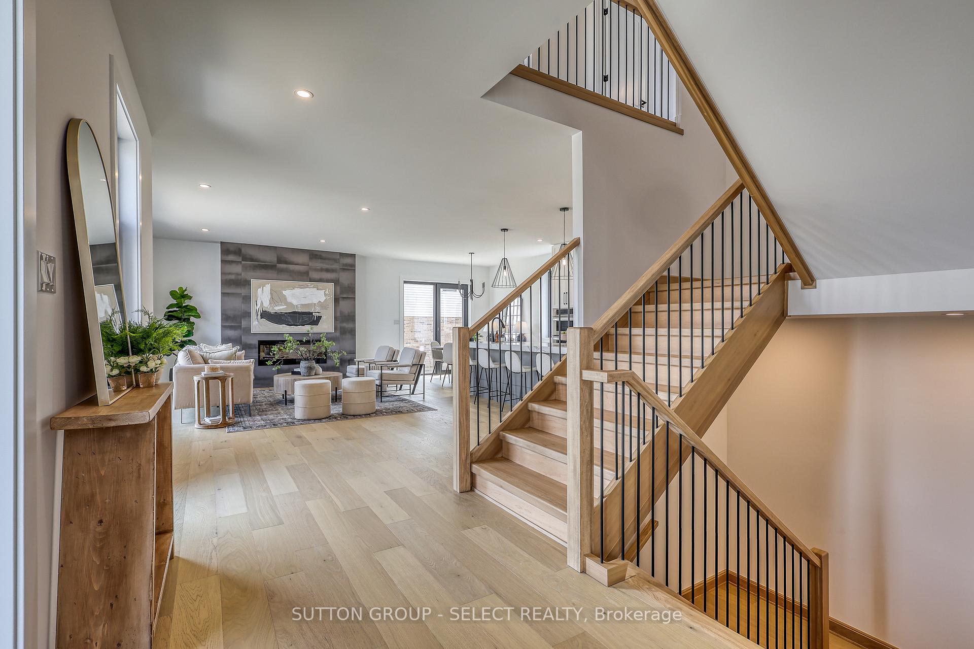 Photo 6 of 136 Winlow Way, Middlesex Centre, Rural Middlesex Centre — HOMEH