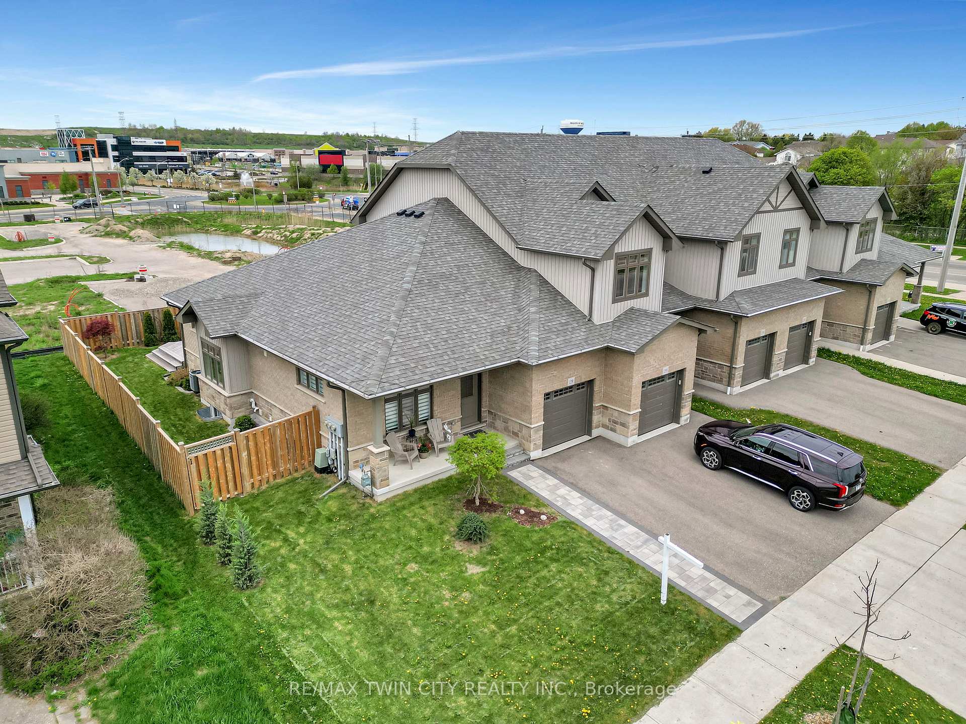 Photo 1 of 1391 Countrystone Drive, Kitchener — HOMEH