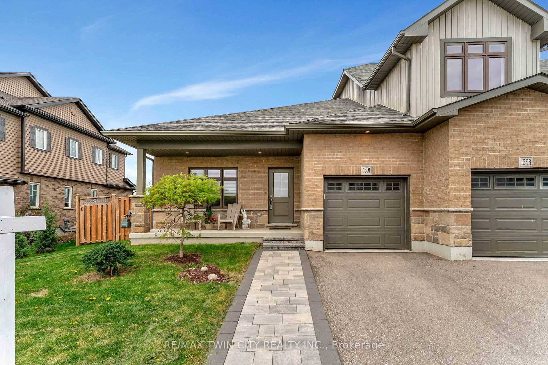 Photo 5 of 1391 Countrystone Drive, Kitchener — HOMEH