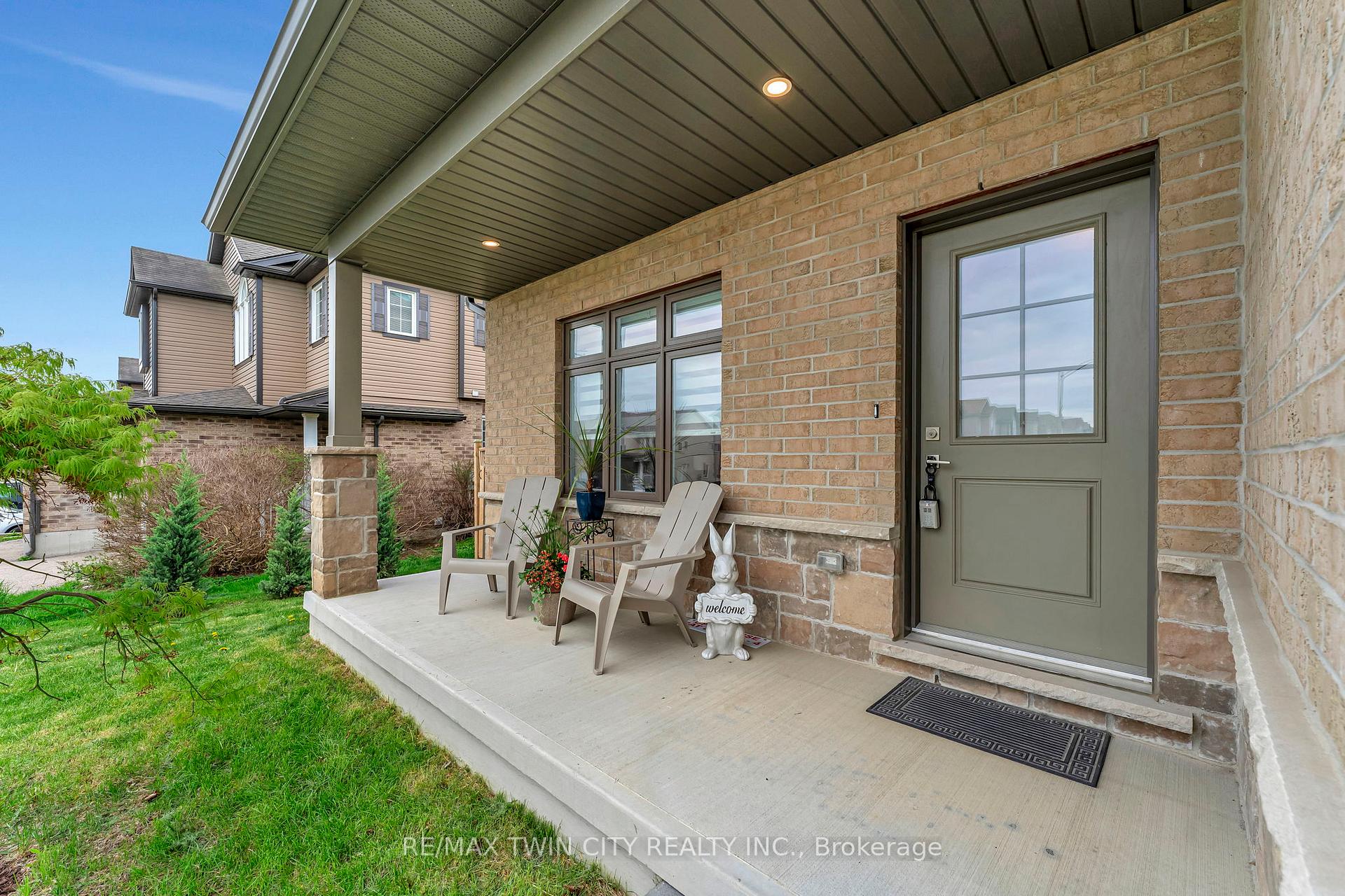 Photo 6 of 1391 Countrystone Drive, Kitchener — HOMEH
