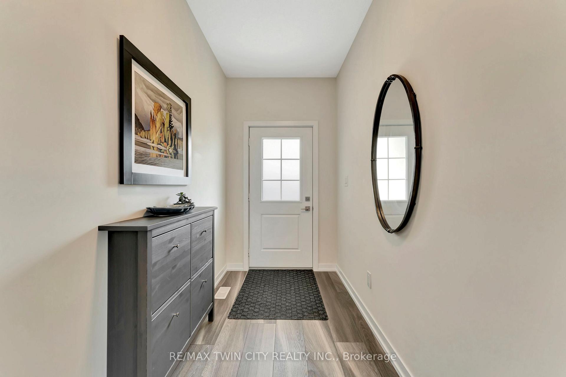 Photo 7 of 1391 Countrystone Drive, Kitchener — HOMEH