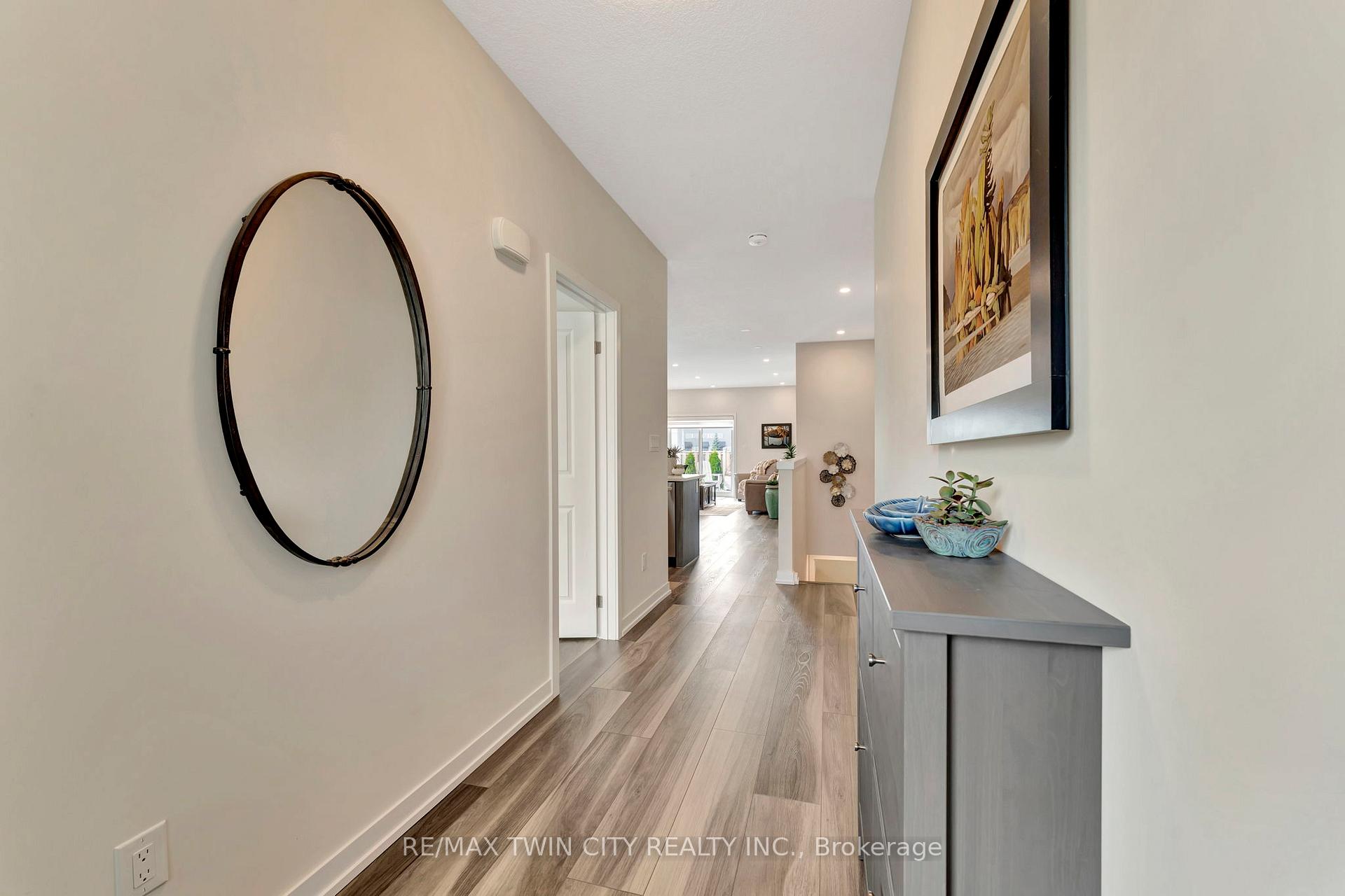 Photo 8 of 1391 Countrystone Drive, Kitchener — HOMEH