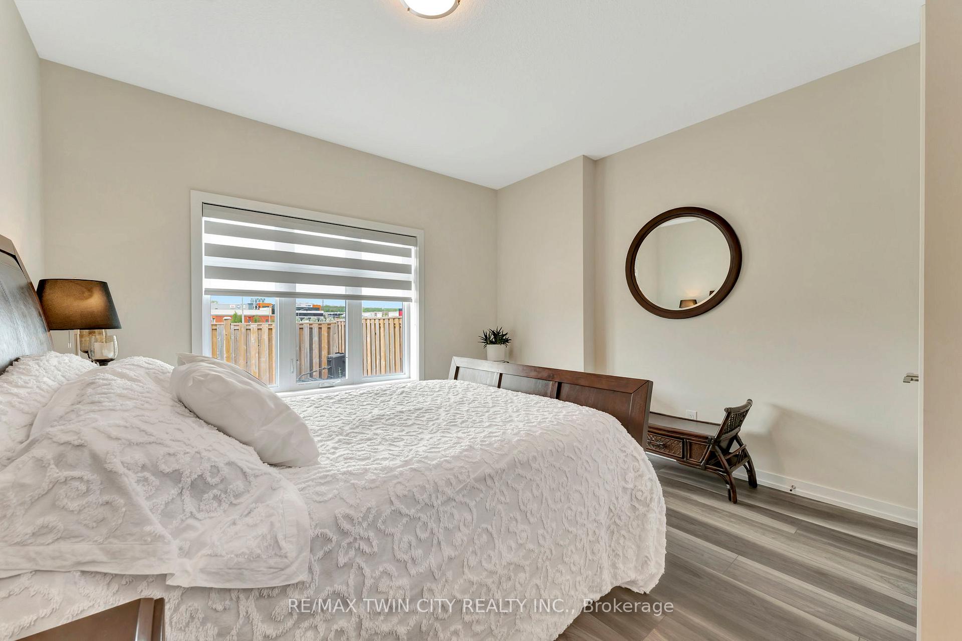 Photo 19 of 1391 Countrystone Drive, Kitchener — HOMEH