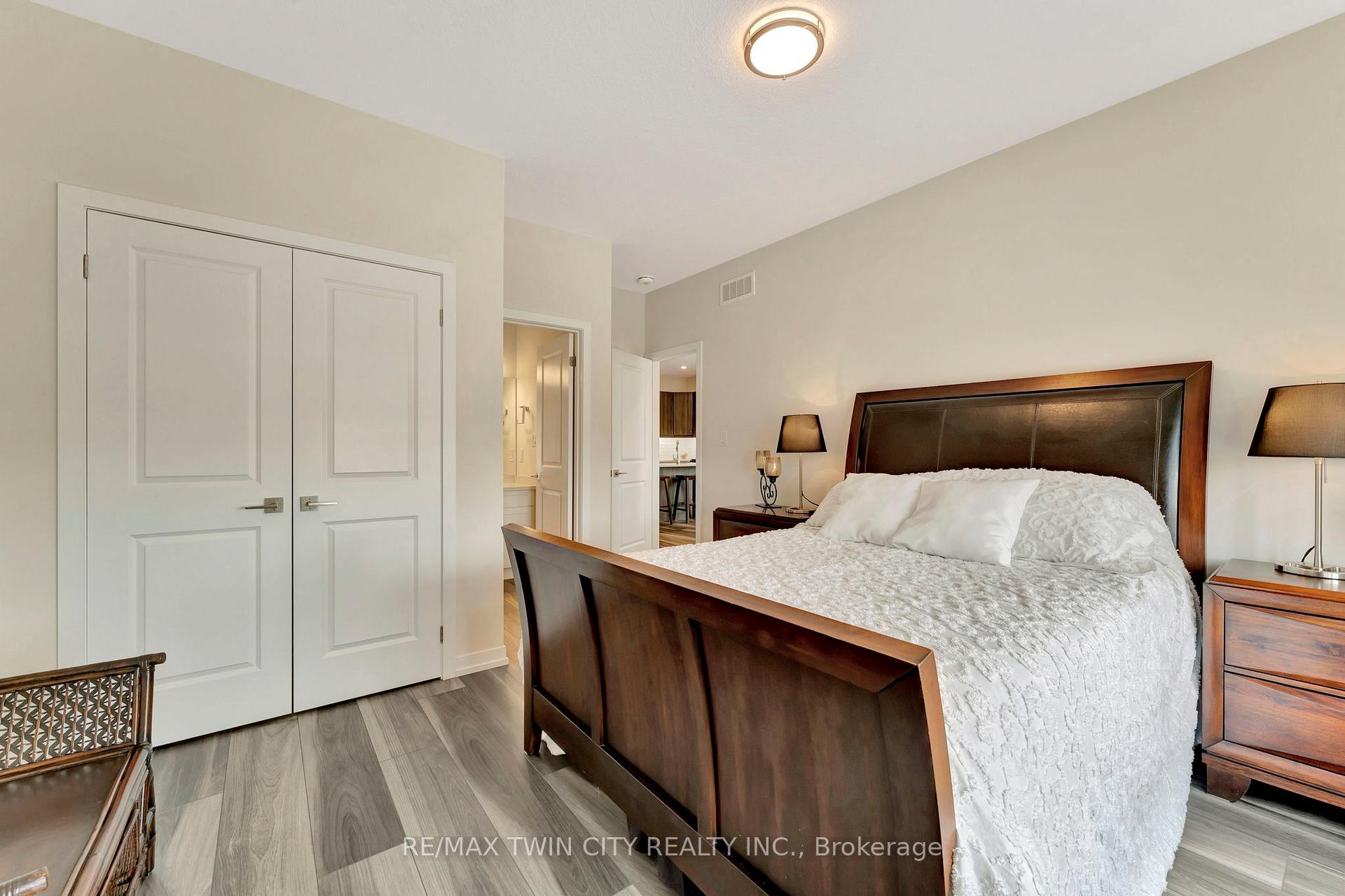 Photo 20 of 1391 Countrystone Drive, Kitchener — HOMEH