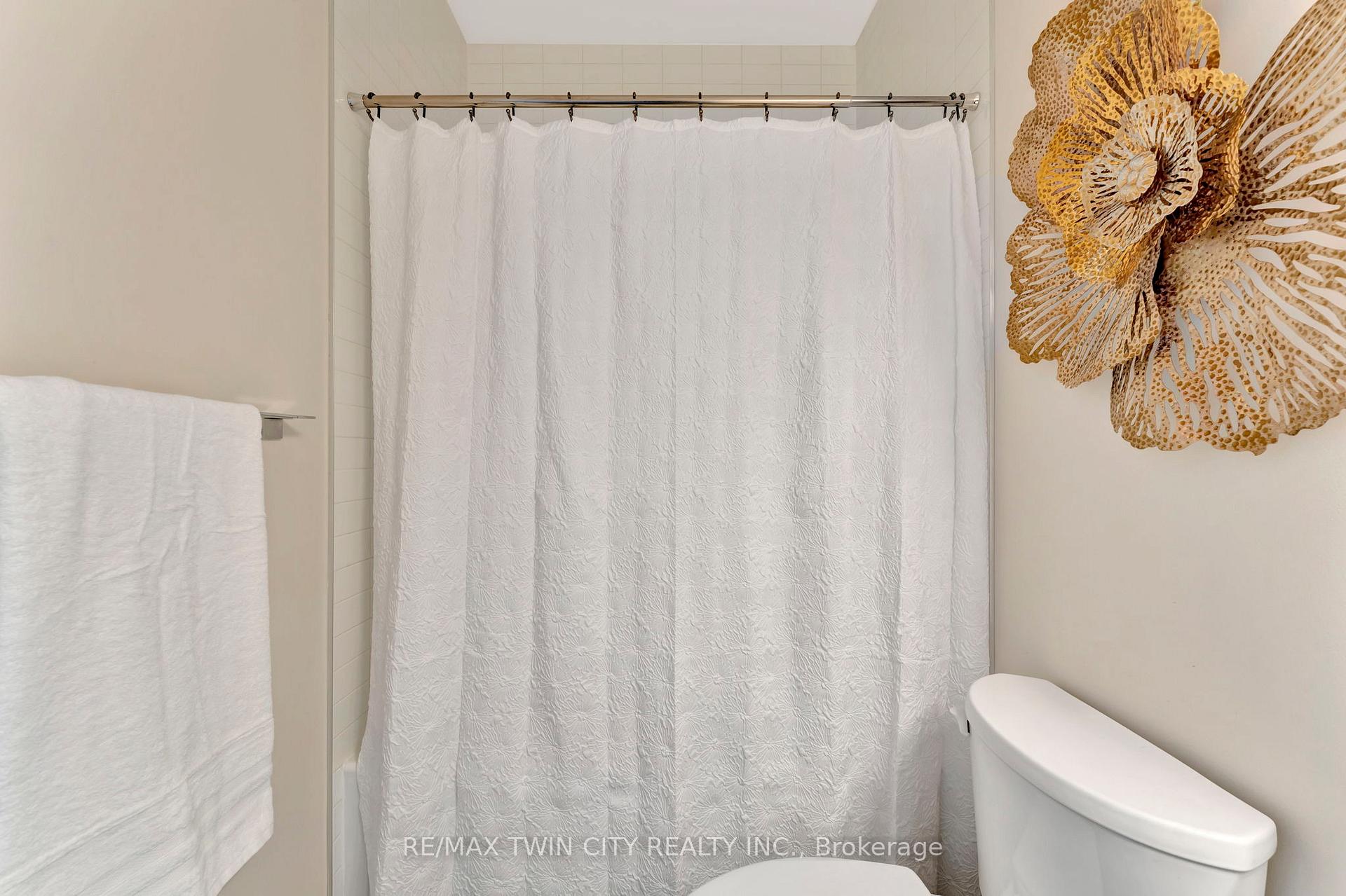 Photo 22 of 1391 Countrystone Drive, Kitchener — HOMEH