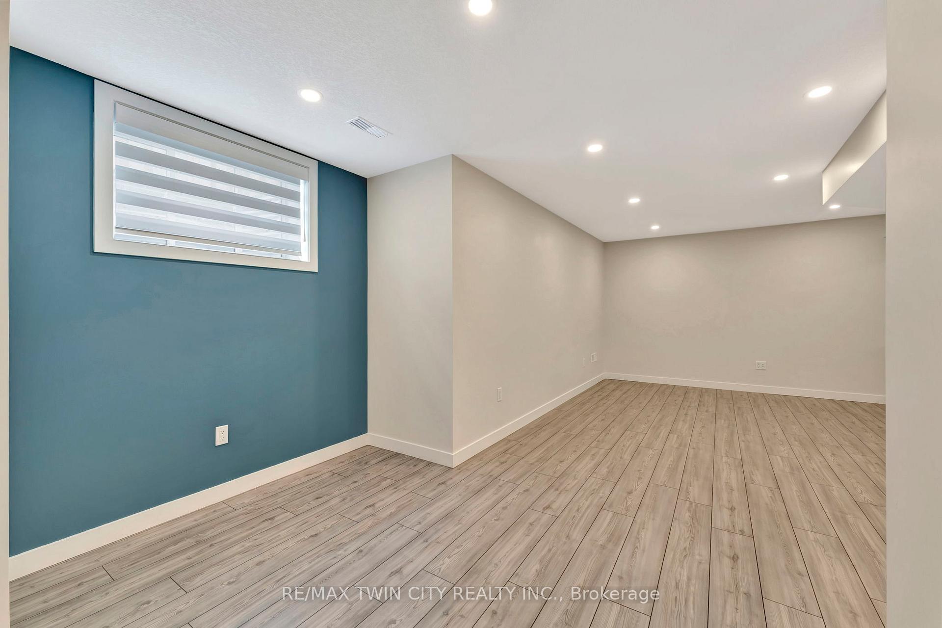 Photo 32 of 1391 Countrystone Drive, Kitchener — HOMEH