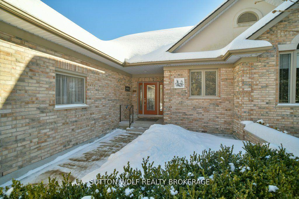 Photo 2 of 98 Harris Road, Middlesex Centre, Delaware Town — HOMEH