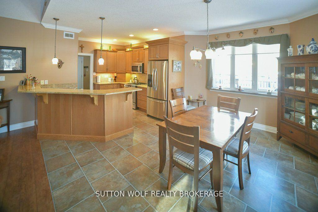 Photo 7 of 98 Harris Road, Middlesex Centre, Delaware Town — HOMEH