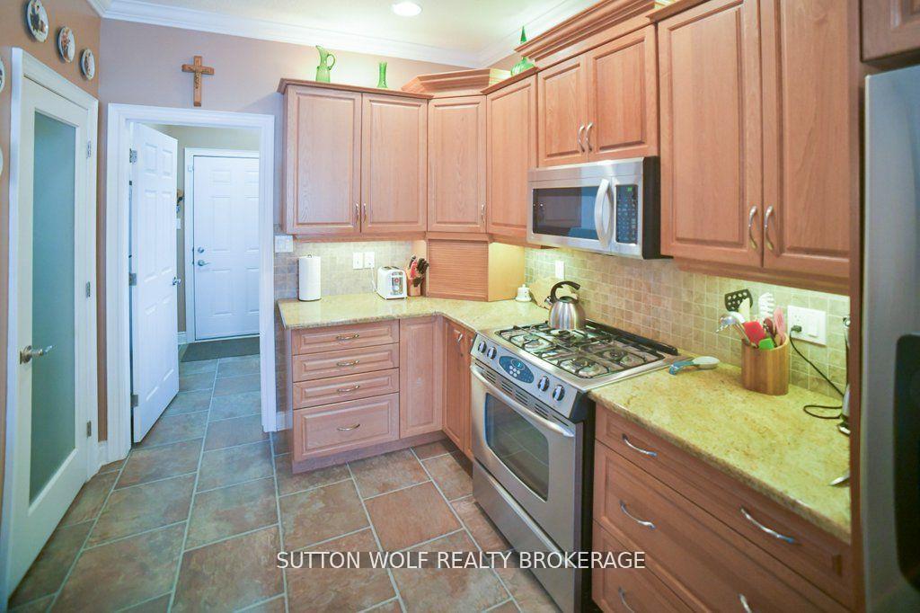 Photo 9 of 98 Harris Road, Middlesex Centre, Delaware Town — HOMEH