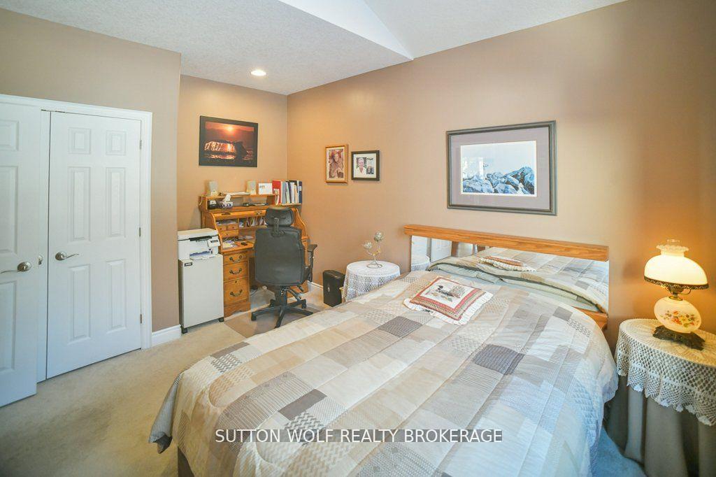 Photo 13 of 98 Harris Road, Middlesex Centre, Delaware Town — HOMEH