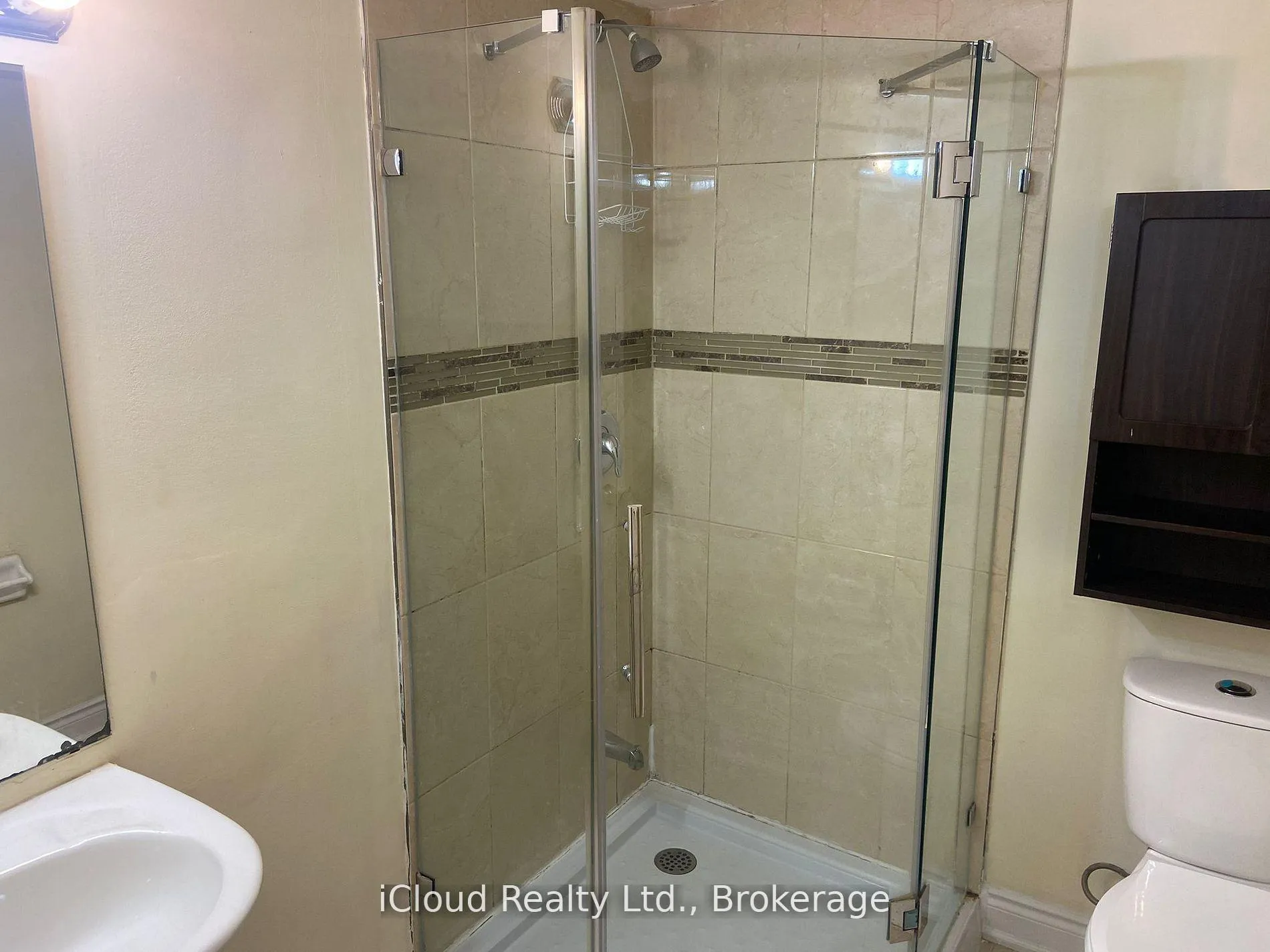 Photo 5 of Unit Bsmt, 364 Cedric Terrace, Milton, Harrison — HOMEH