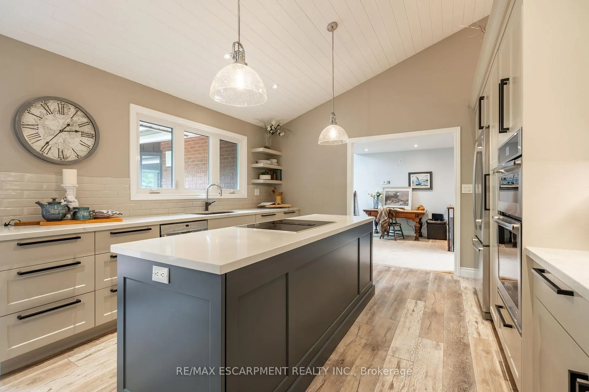 Photo 16 of 7575 Milburough Line, Milton, Rural Milton West — HOMEH