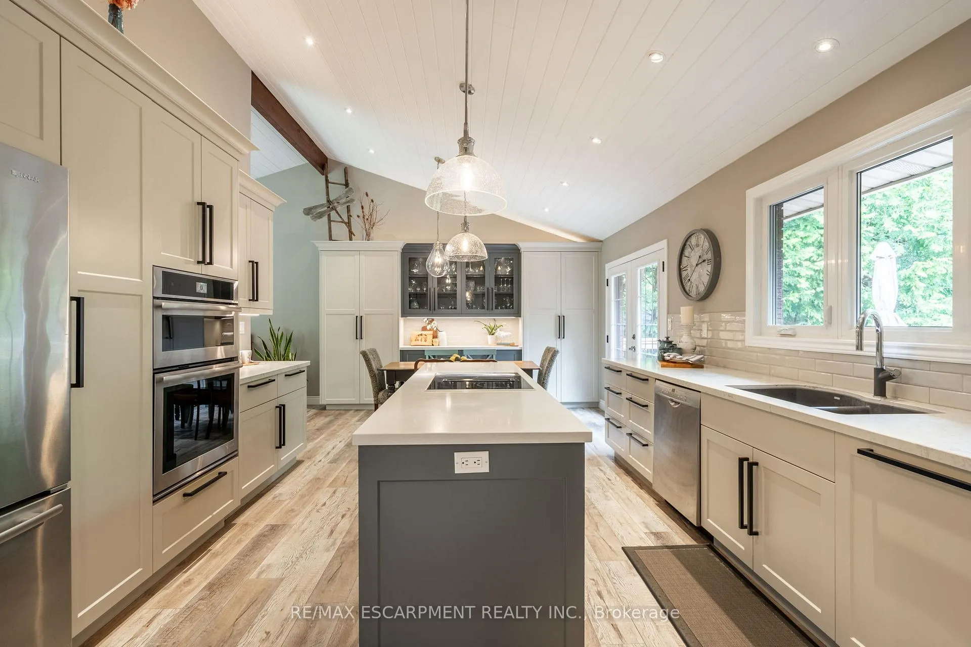 Photo 17 of 7575 Milburough Line, Milton, Rural Milton West — HOMEH