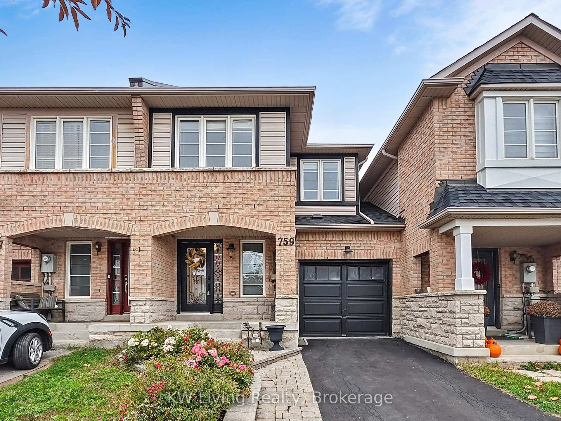 Front of 759 Gleeson Road