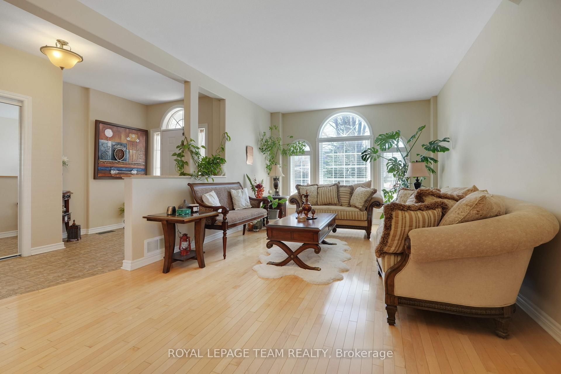 Photo 6 of 66 Woliston Crescent, Ottawa, Kanata - Morgan's Grant/South March — HOMEH
