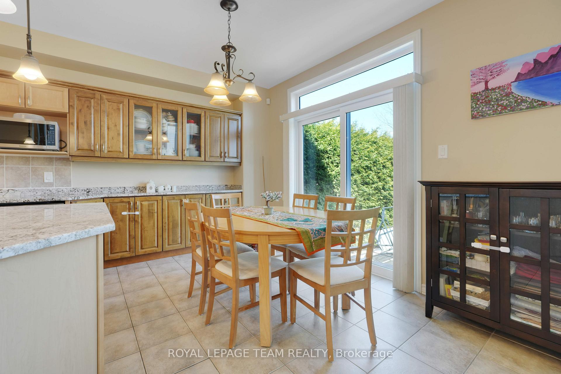 Photo 12 of 66 Woliston Crescent, Ottawa, Kanata - Morgan's Grant/South March — HOMEH