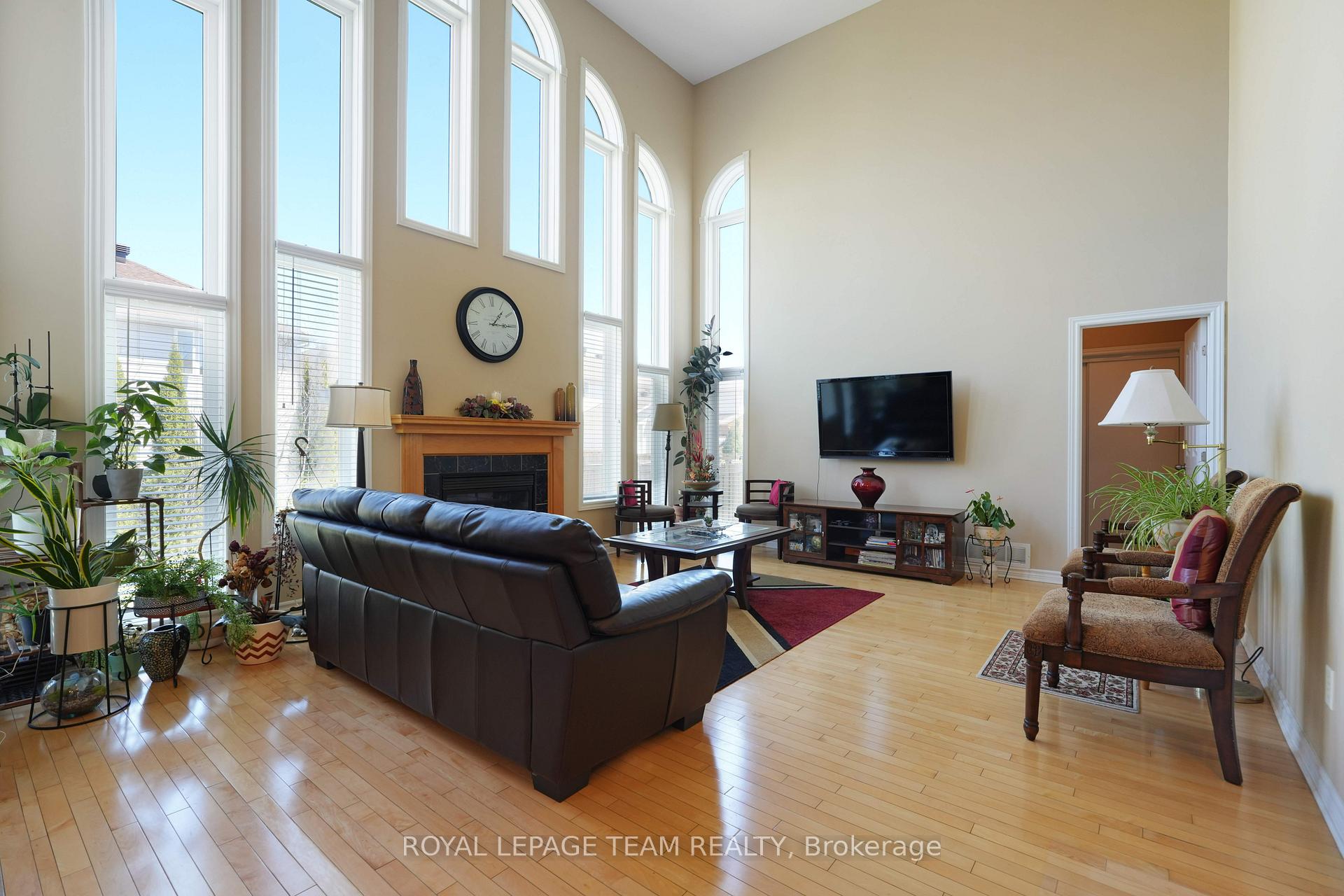 Photo 14 of 66 Woliston Crescent, Ottawa, Kanata - Morgan's Grant/South March — HOMEH