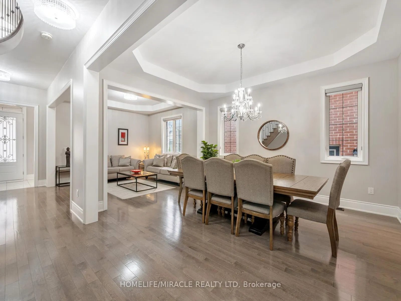 Photo 12 of 10 Erintown Crescent, Brampton, Toronto Gore Rural Estate — HOMEH