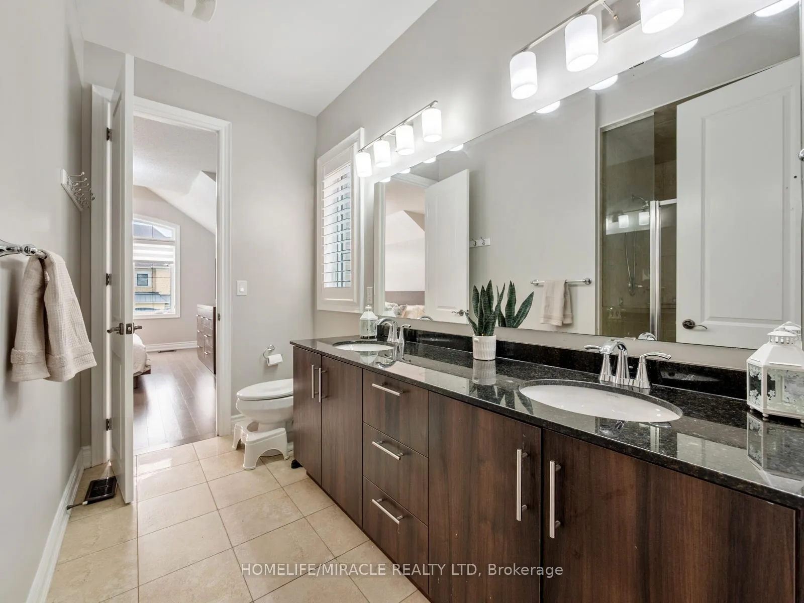 Photo 27 of 10 Erintown Crescent, Brampton, Toronto Gore Rural Estate — HOMEH