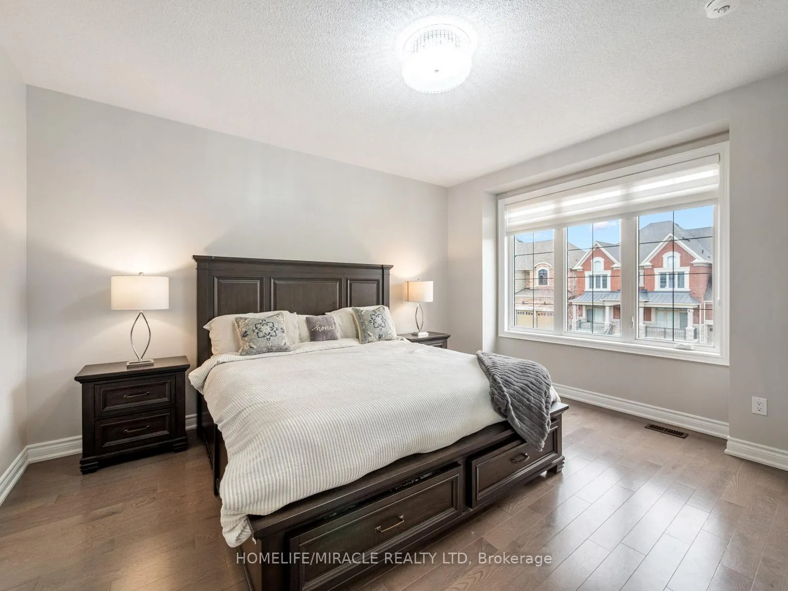 Photo 29 of 10 Erintown Crescent, Brampton, Toronto Gore Rural Estate — HOMEH