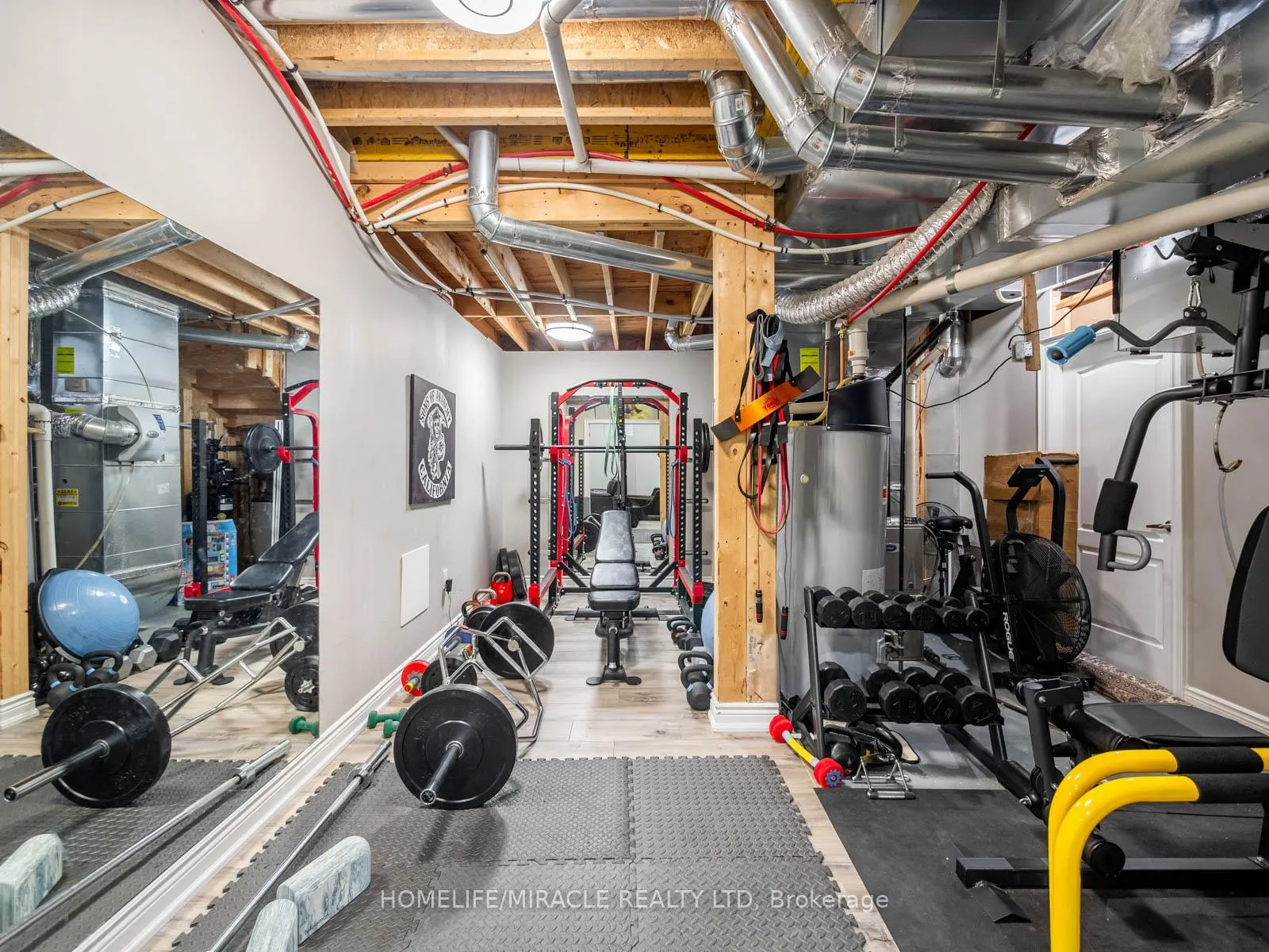 Photo 37 of 10 Erintown Crescent, Brampton, Toronto Gore Rural Estate — HOMEH