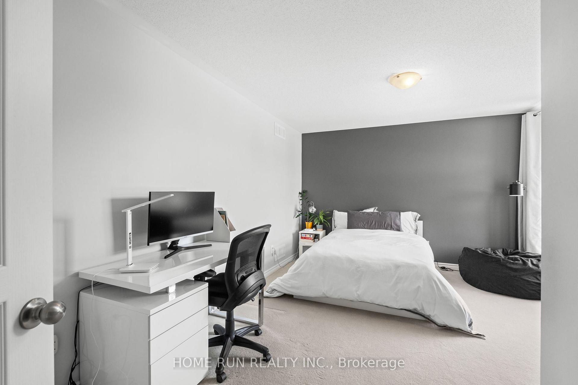 Photo 34 of 100 Kinghaven Crescent, Ottawa, Kanata - Bridlewood — HOMEH