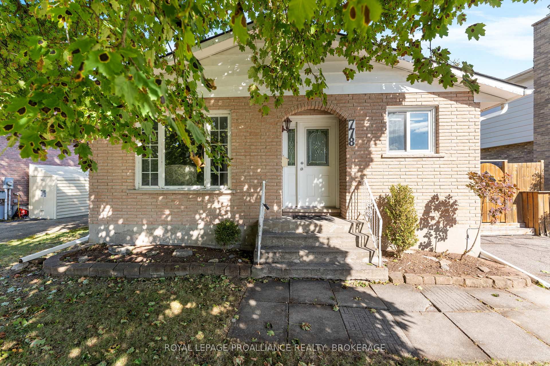 Photo 1 of 778 Cedarwood Drive, Kingston, City Northwest — HOMEH