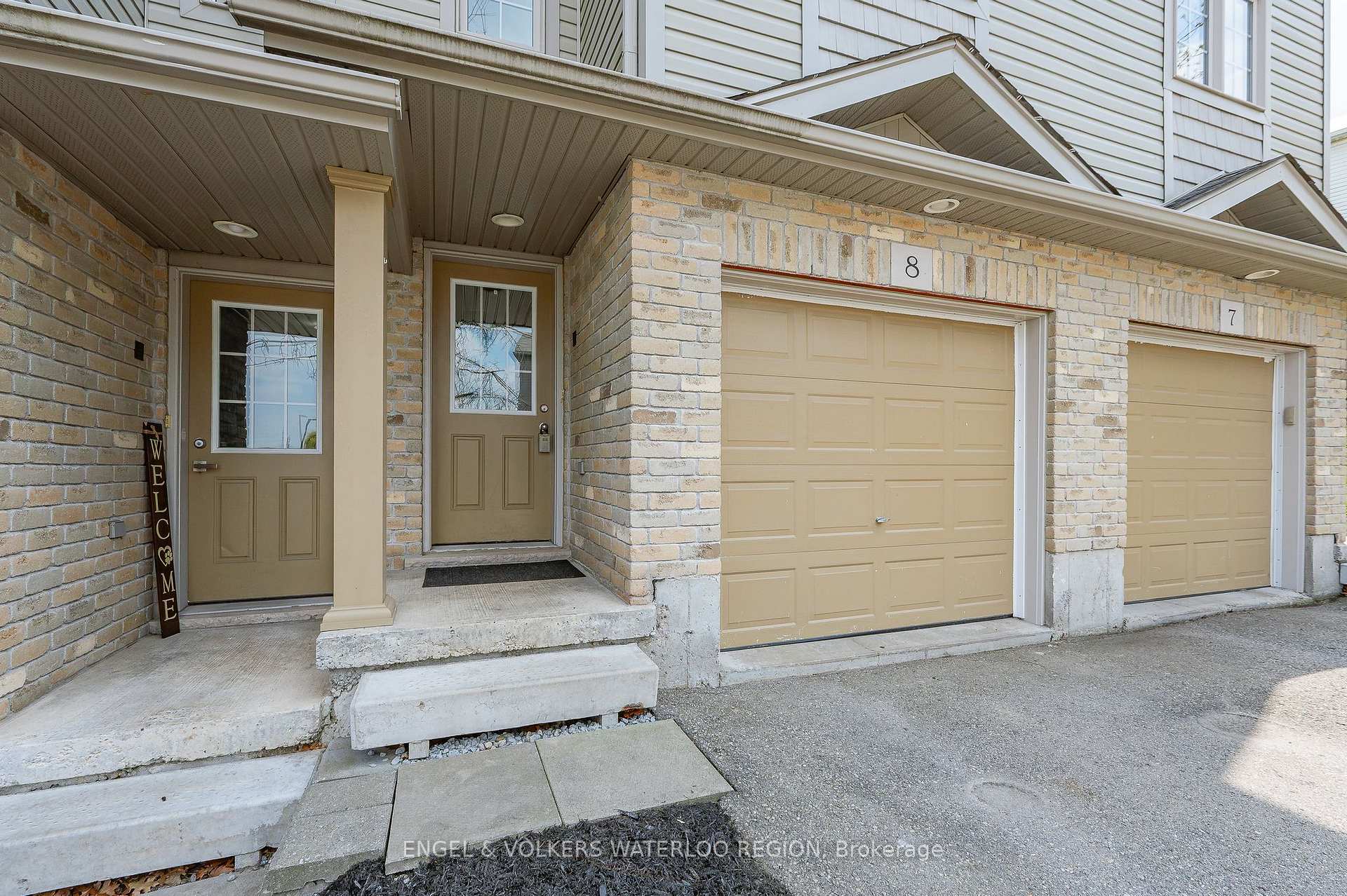 Photo 4 of Unit B8, 155 Highland Crescent, Kitchener — HOMEH