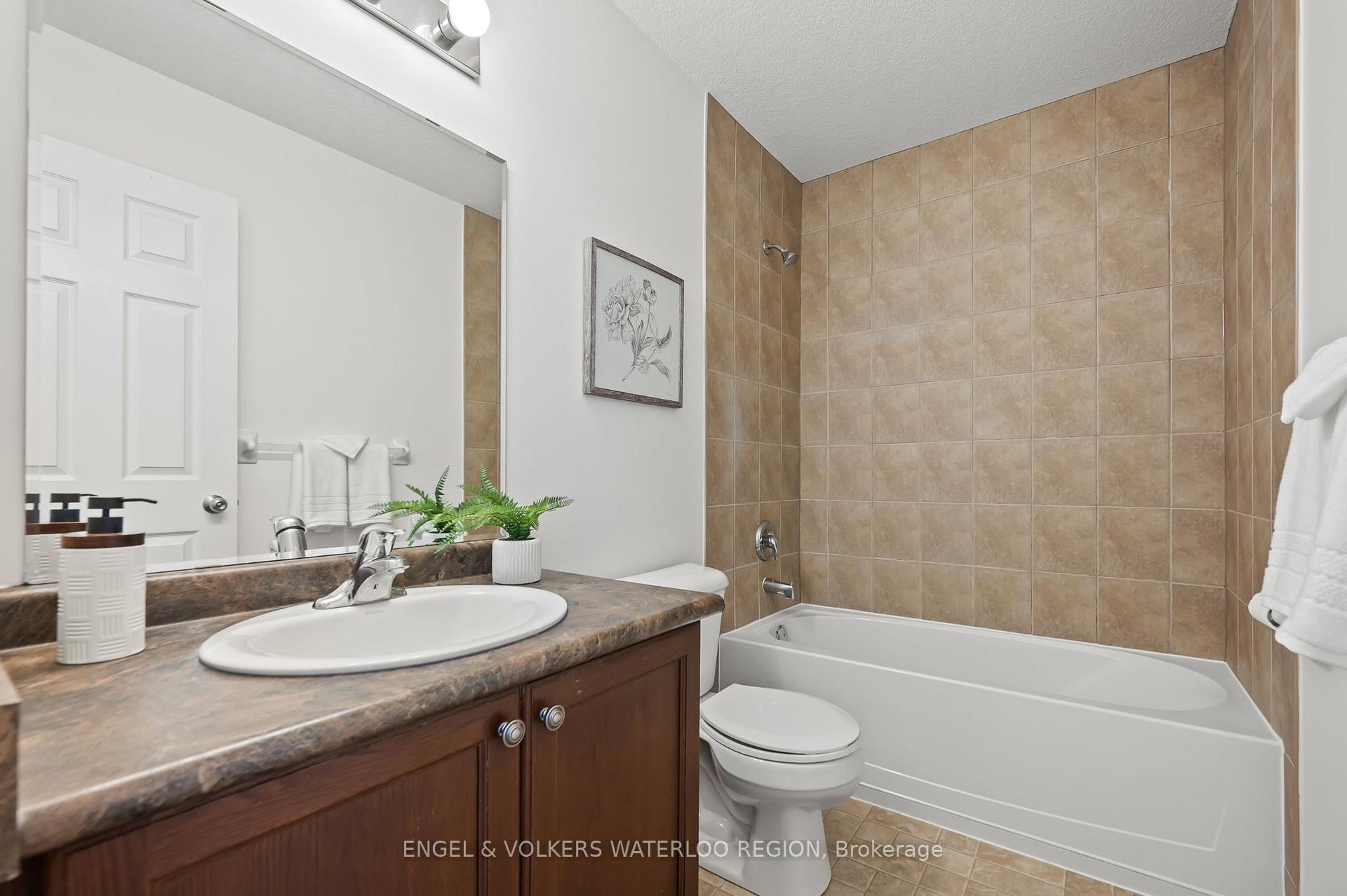 Photo 25 of Unit B8, 155 Highland Crescent, Kitchener — HOMEH