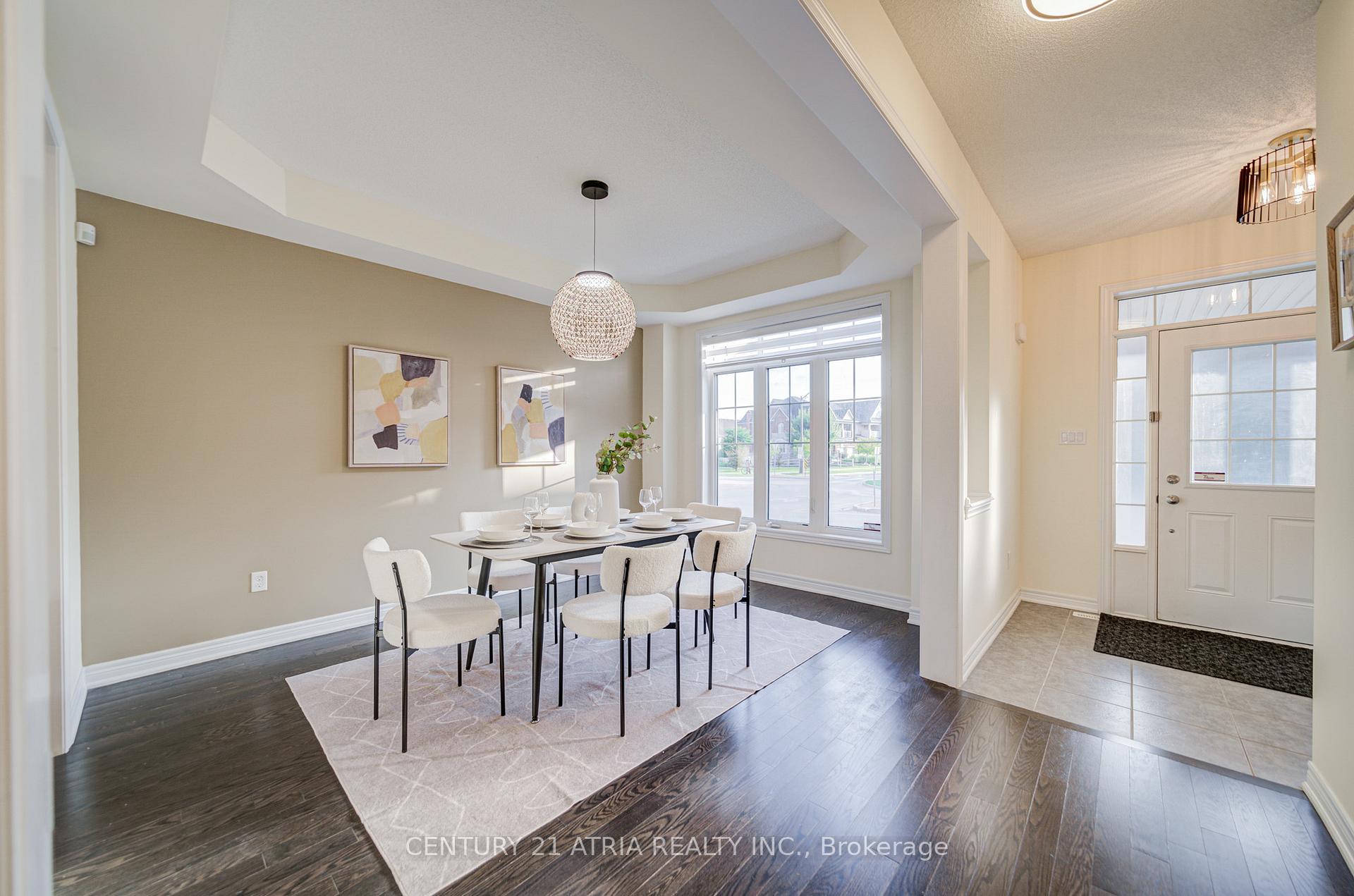 Photo 2 of 162 Harbord Street, Markham, Berczy — HOMEH