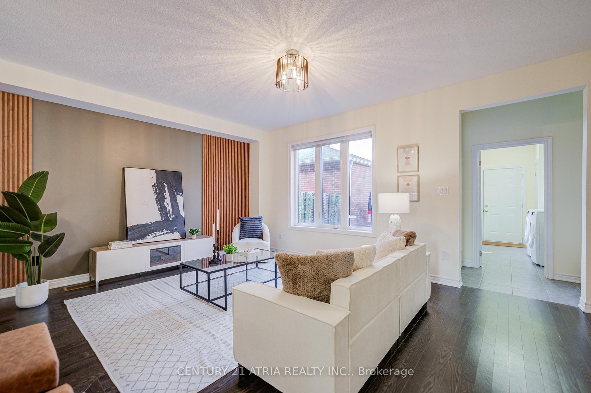 Photo 17 of 162 Harbord Street, Markham, Berczy — HOMEH
