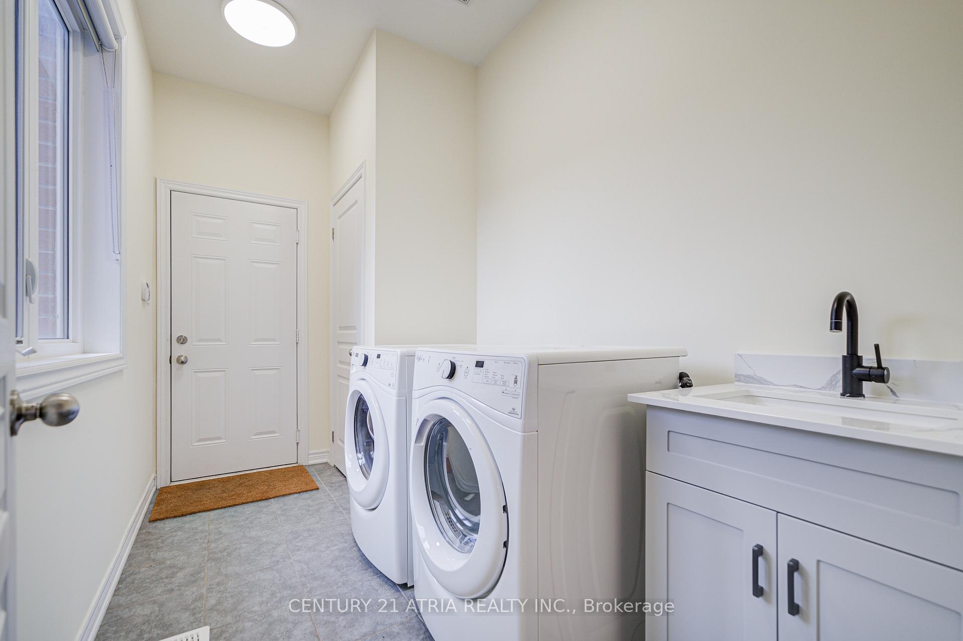 Photo 21 of 162 Harbord Street, Markham, Berczy — HOMEH