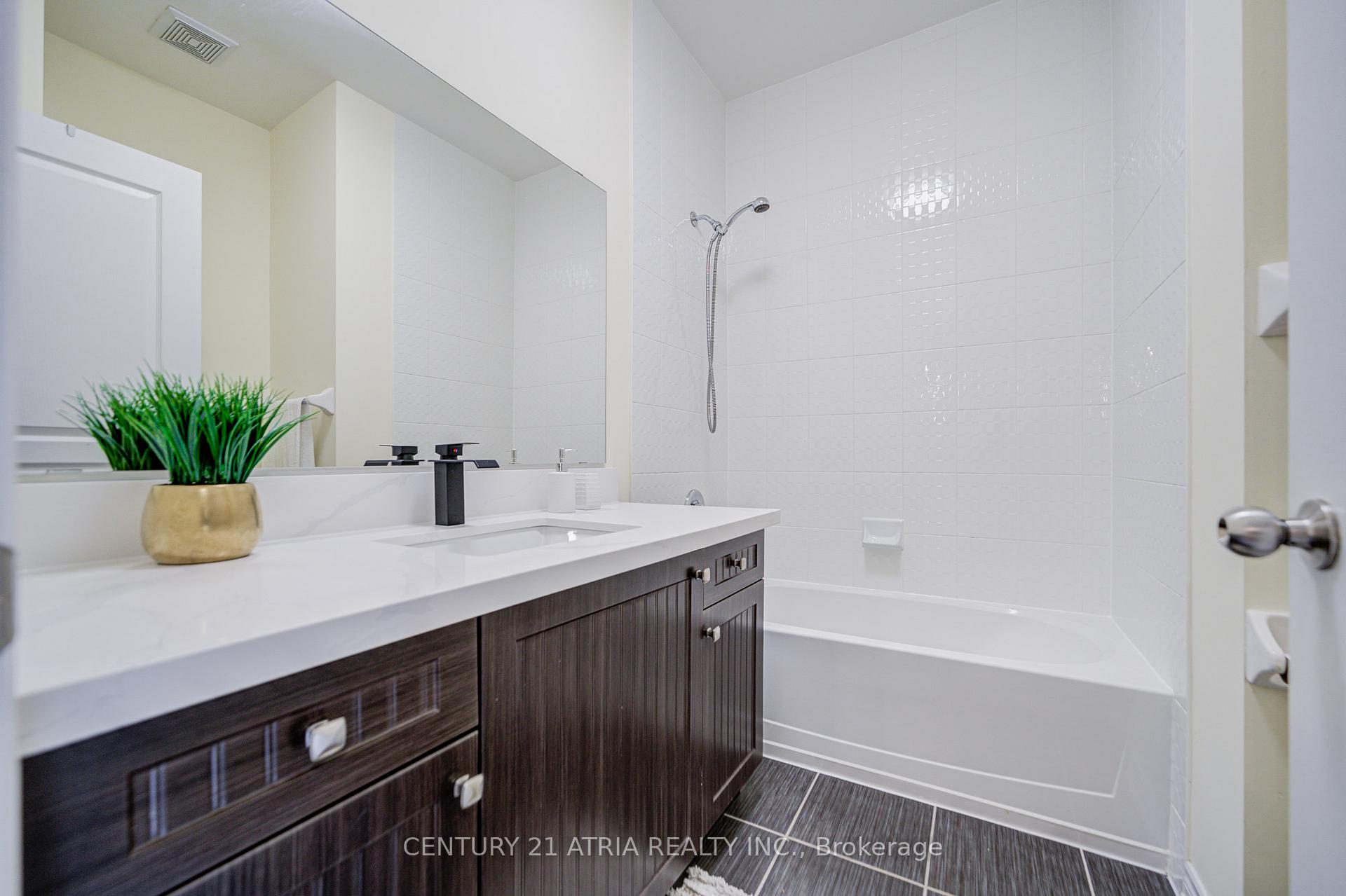 Photo 29 of 162 Harbord Street, Markham, Berczy — HOMEH