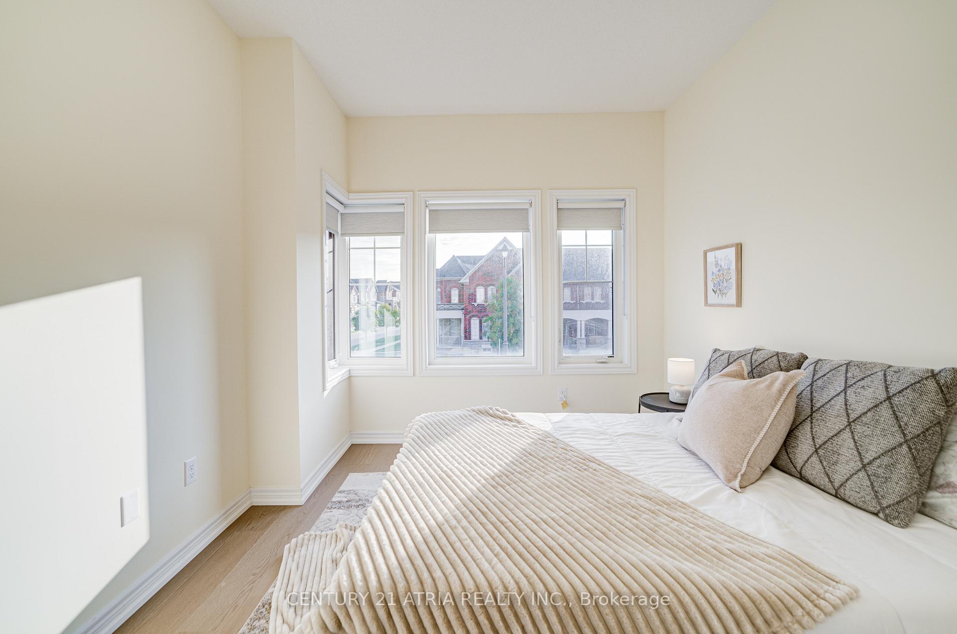 Photo 32 of 162 Harbord Street, Markham, Berczy — HOMEH