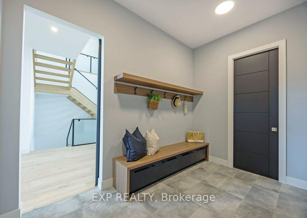 Photo 21 of 15353 Plover Mills Road, Middlesex Centre, Bryanston — HOMEH