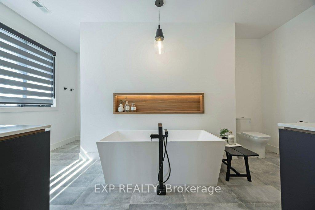 Photo 27 of 15353 Plover Mills Road, Middlesex Centre, Bryanston — HOMEH